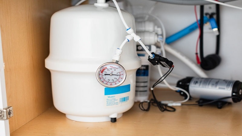 آیا برای تنظیم فشار آب همه جا بوستر پمپ نیاز دارد؟
